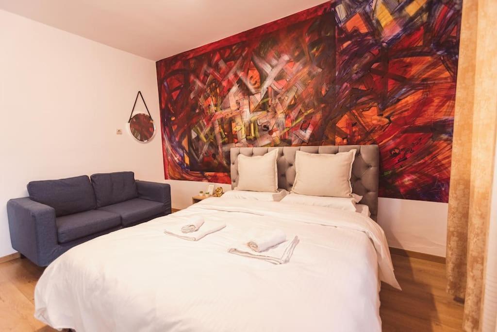 Art Studio Myslym Shyri 地拉那 外观 照片