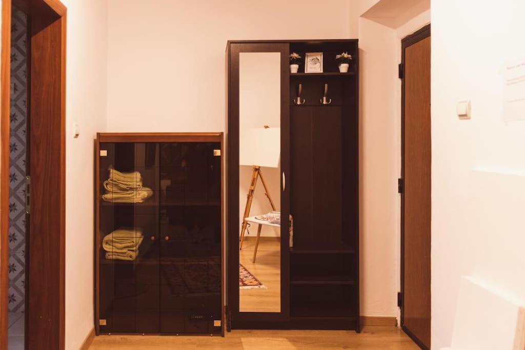 Art Studio Myslym Shyri 地拉那 外观 照片